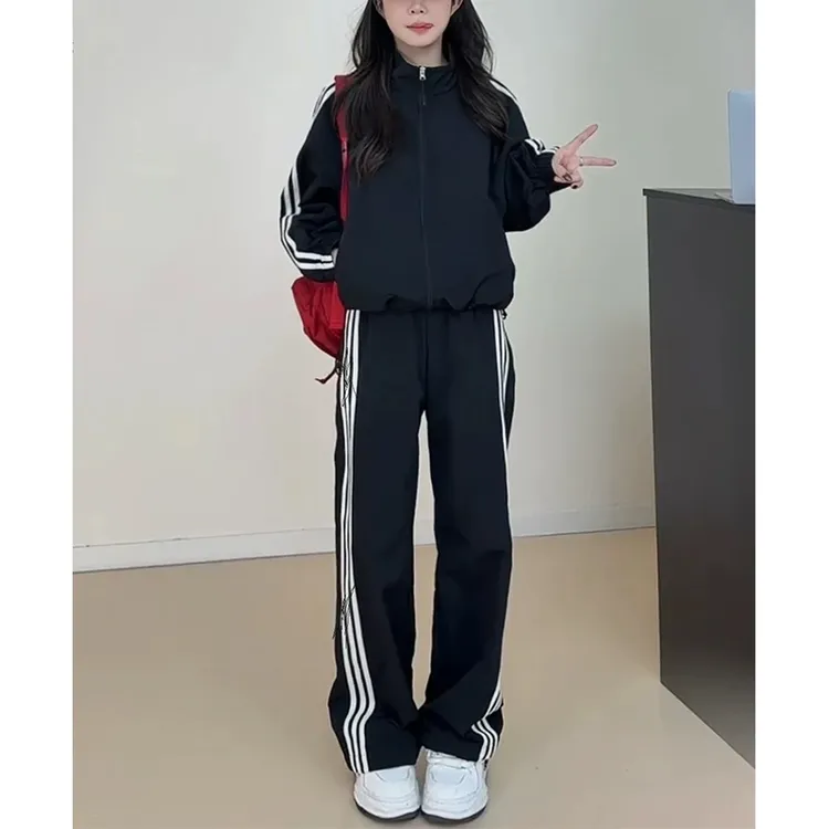韩系冲锋衣休闲运动套装女春秋季时尚设计感宽松外套阔腿裤两件套