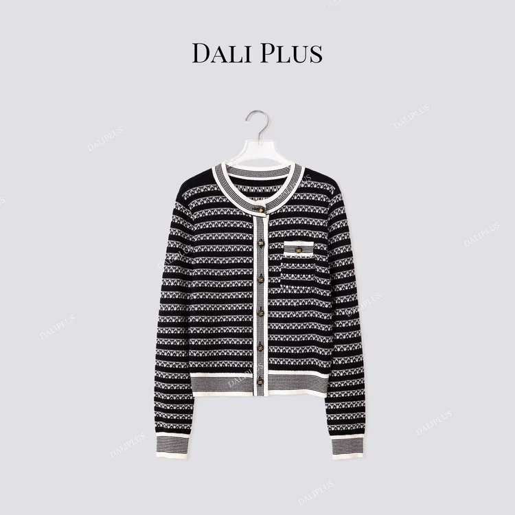 DALI PLUS“费尔岛毛衣”48支羊毛混纺黑白开衫-D5QX0027