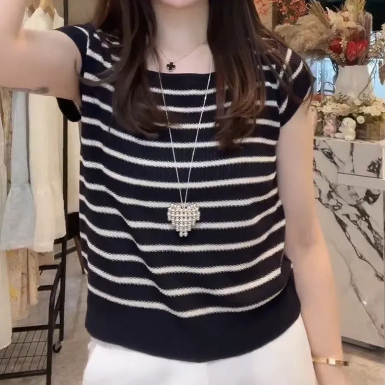【条纹演绎】夏季薄款针织衫短袖洋气百搭休闲条纹上衣LK2503497