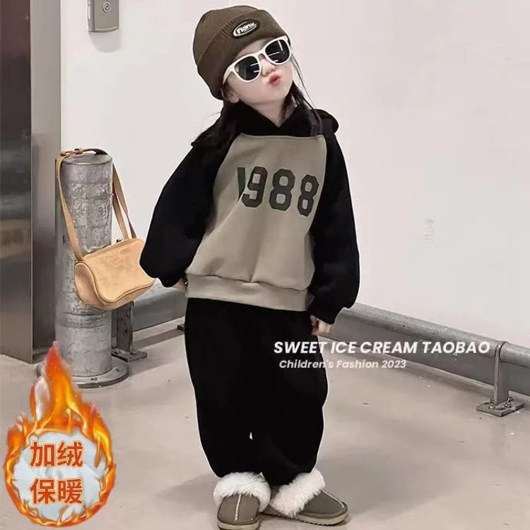 男女童运动休闲套装冬装新款加绒加厚连帽洋气卫衣两件套童装