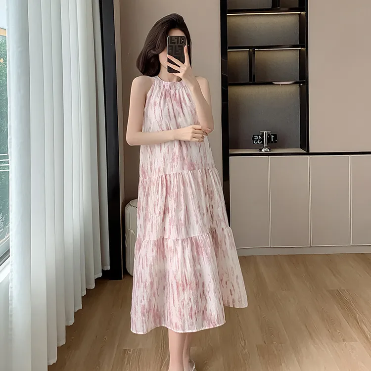 法式挂脖连衣裙女夏季中长裙小个子粉色独特无袖海边扎染裙子