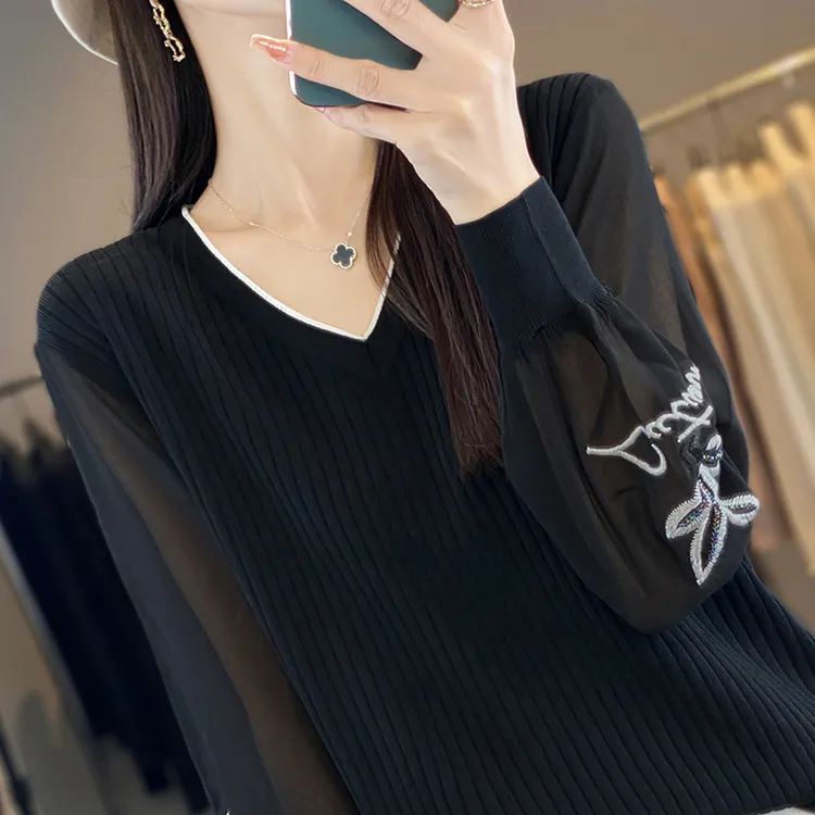 大码春秋装弹力针织衫女宽松显瘦V领上衣百搭洋气薄款蕾丝打底衫