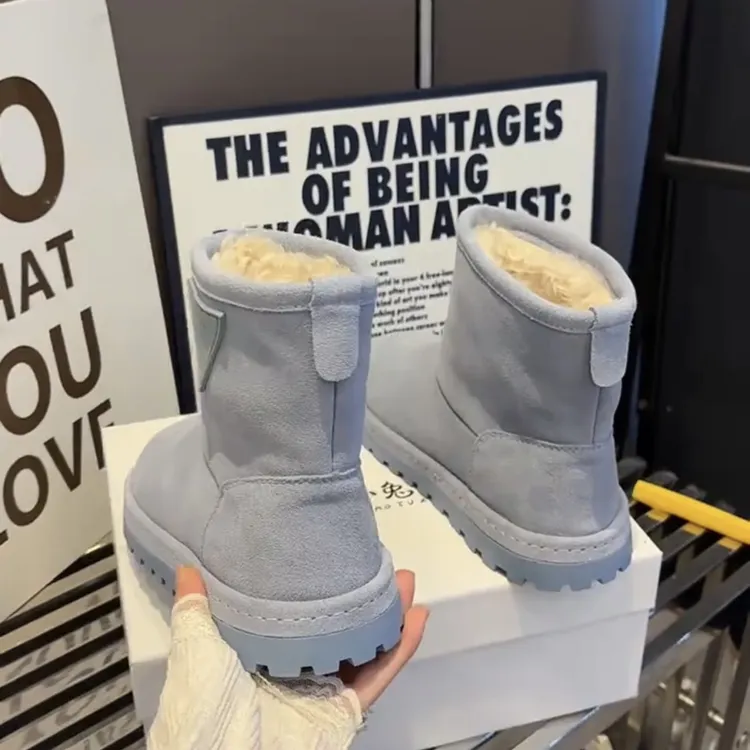 冬季时尚雪地靴朋克风磨砂皮休闲短筒女鞋时尚韩版百搭真皮厚底