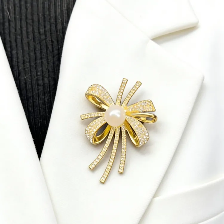 创意设计款高级感蝴蝶结小香风胸针优雅精致胸花轻奢时尚饰品百搭