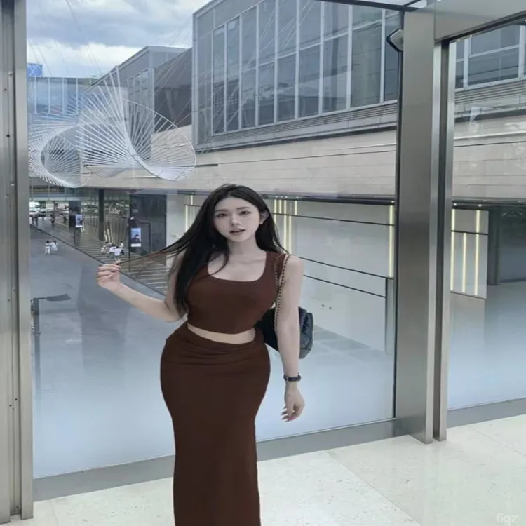 【包邮】纯欲风时尚复古气质辣妹设计感背心半身裙套装显瘦修身