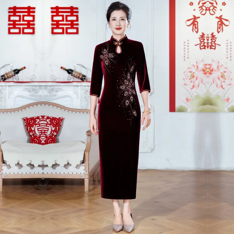 秋冬高贵气质喜婆婆新中式婚礼旗袍大码修身显瘦金丝绒喜妈妈礼服