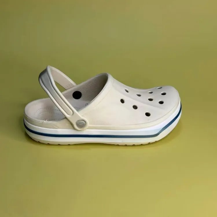 贝雅洞洞鞋专柜正品