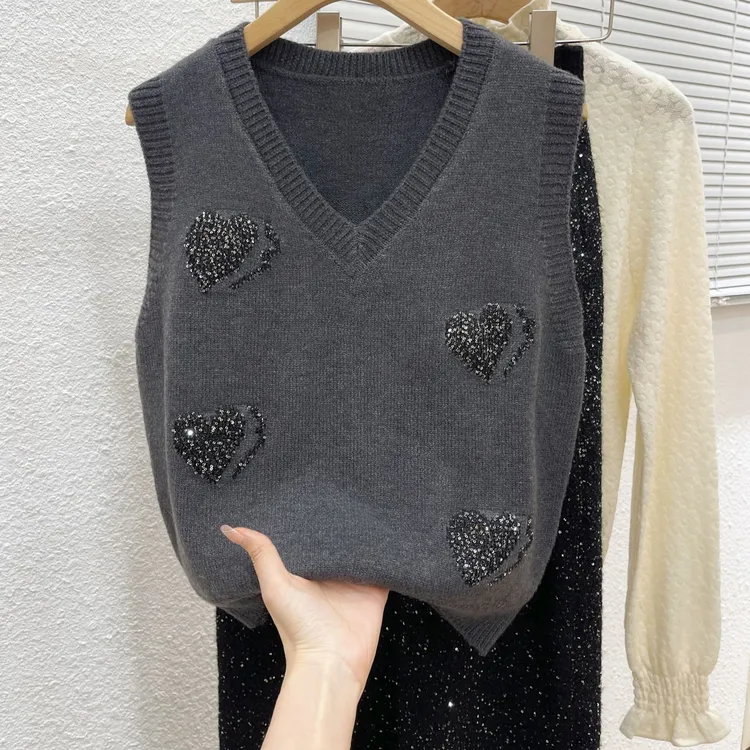 【细闪爱心】秋冬新款V领亮片纯色针织马甲女显瘦洋气背心百搭坎肩