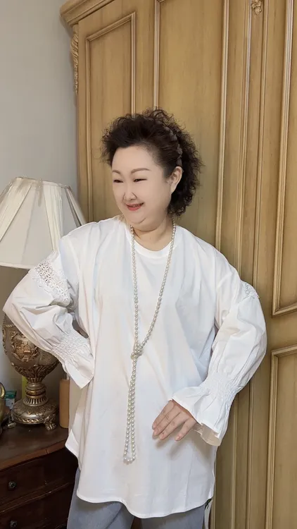 胖妹妹大码韩版欧洲站简约时尚外穿打底衫长袖圆领拼接宽松百搭