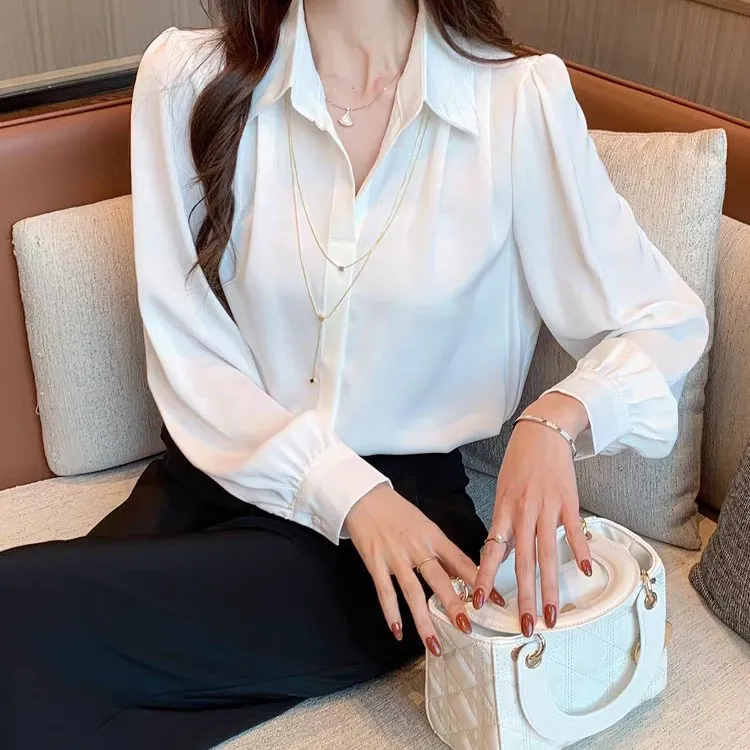 秋季新款百搭通勤带链子长袖缎面衬衫女式上衣小衫