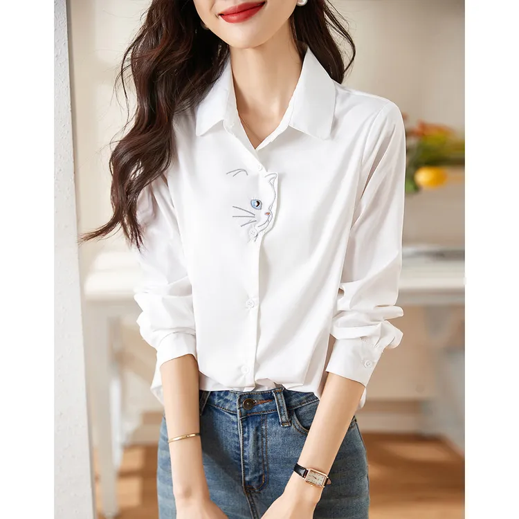 沫晗依美【猫咪衬衫】2025春季时尚基础百搭动物小猫印花衬衫女