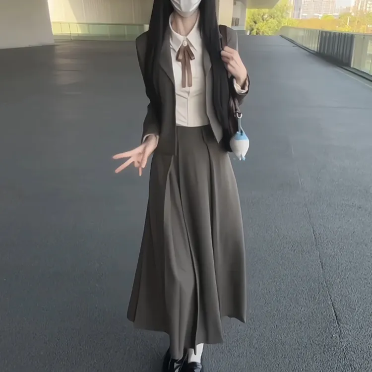 【奶油逃跑】推荐暮雨浔茶瞳福掌柜原创美拉德穿搭JK制服学生装长裙