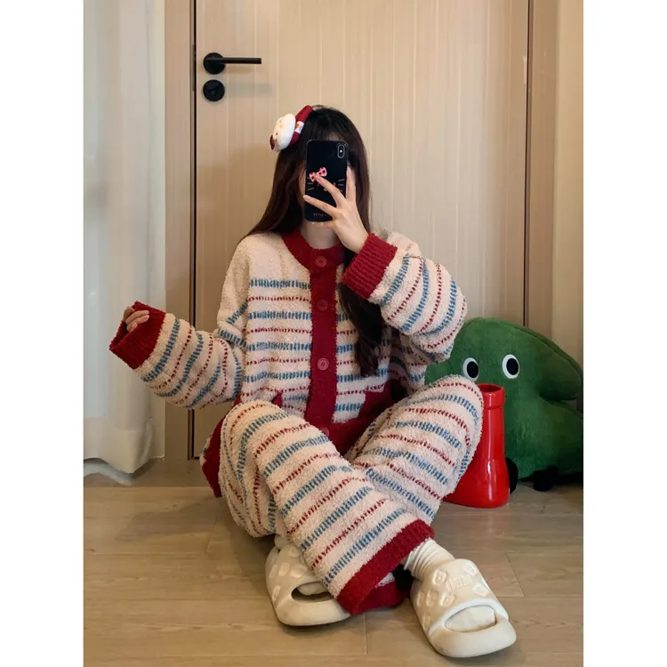 【圣诞睡衣】红色复古条纹半边绒大码睡衣女冬季新款加厚家居服套装