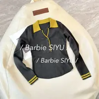Barbie Siyu【一人行】88652秋季气质翻撞色V领纽扣时尚减龄毛衣