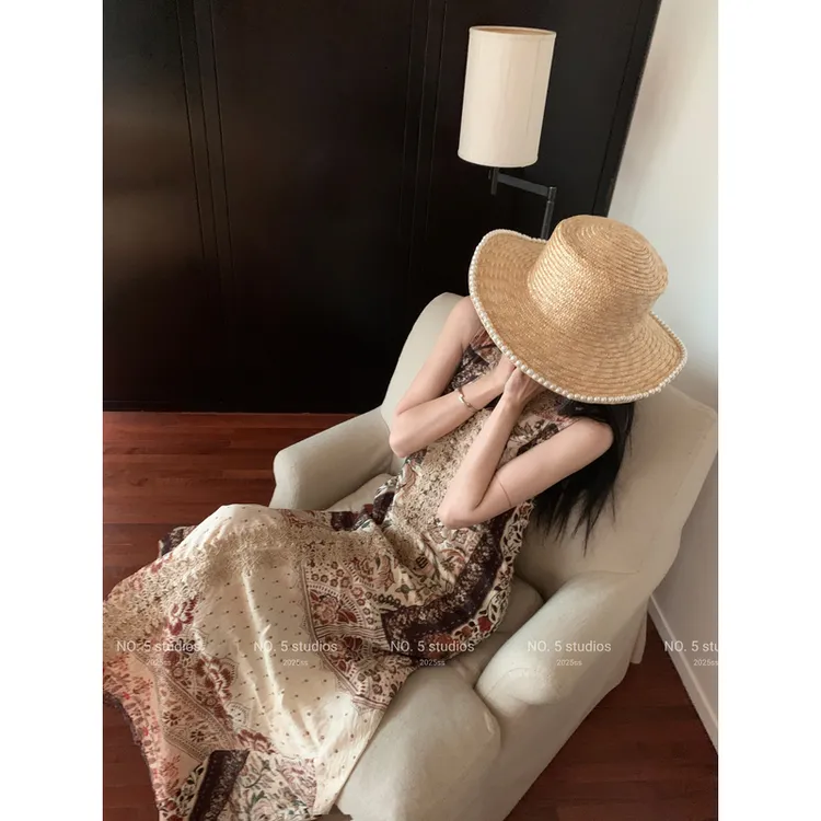 波西米亚风宽松显瘦背心连衣裙女设计感复古印花V领无袖度假长裙