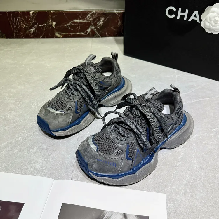 2025秋季新款厚底真皮小怪兽时尚休闲小众复古洋气运动老爹鞋女