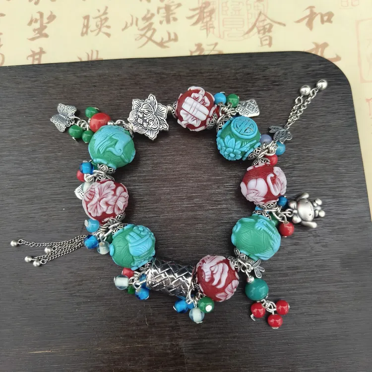 老胎琉璃红绿色雕刻珠925银手串20mm（5080702）