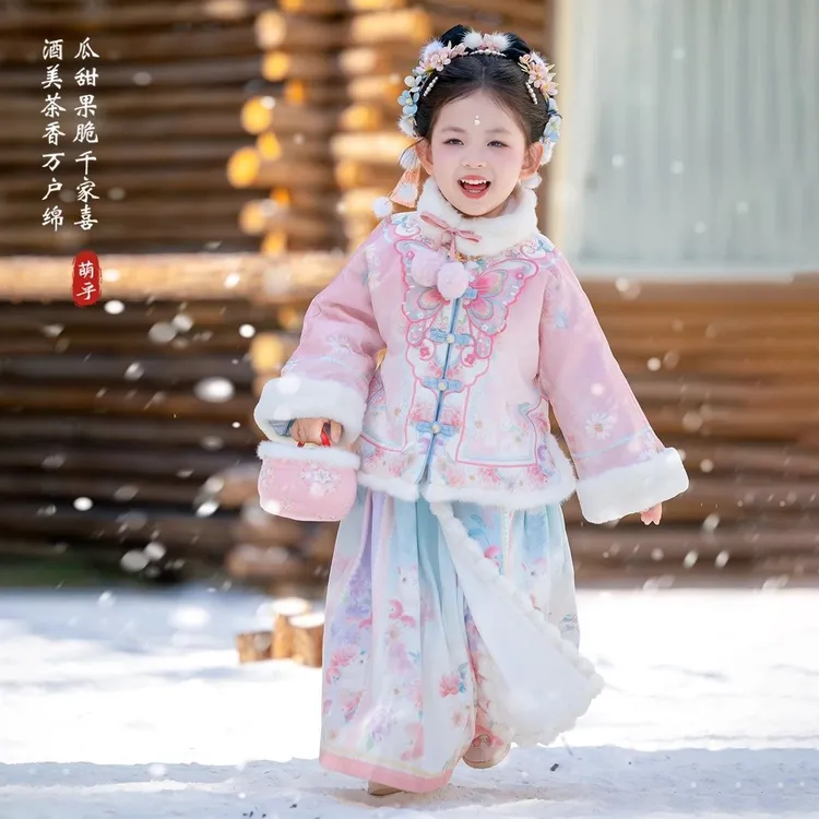 新款女童汉服斗篷冬季儿童披风拜年中国唐装古装保暖加绒加厚超美