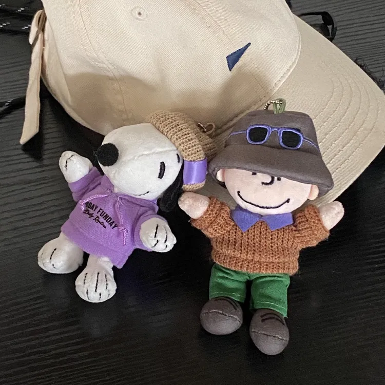 日式可爱史努比小狗和他的朋友查理公仔抱挂件有趣毛绒玩具钥匙扣