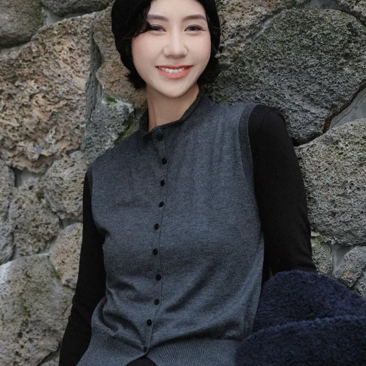 TT设计师【吸引力】极简风高级感桑蚕丝绵羊毛长袖针织背心TT191332