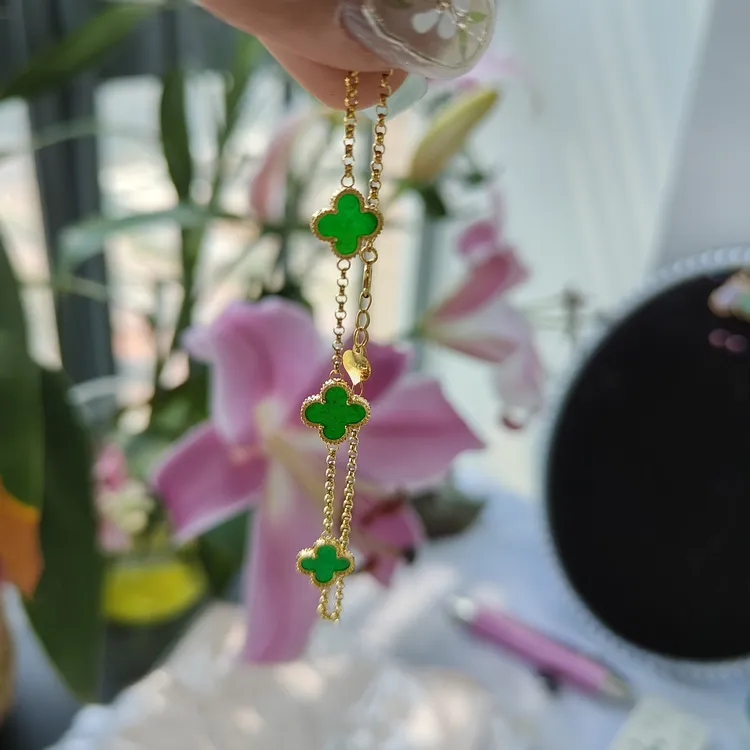 小众轻奢ins手串手饰 翡翠a货阳绿四叶草手链女18k不掉色 气质