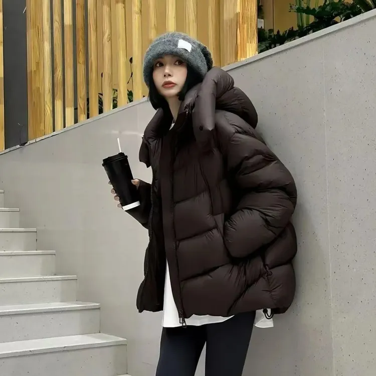 冬季新款白鸭绒连帽龟背泡芙慵懒风宽松加厚面包服外套女