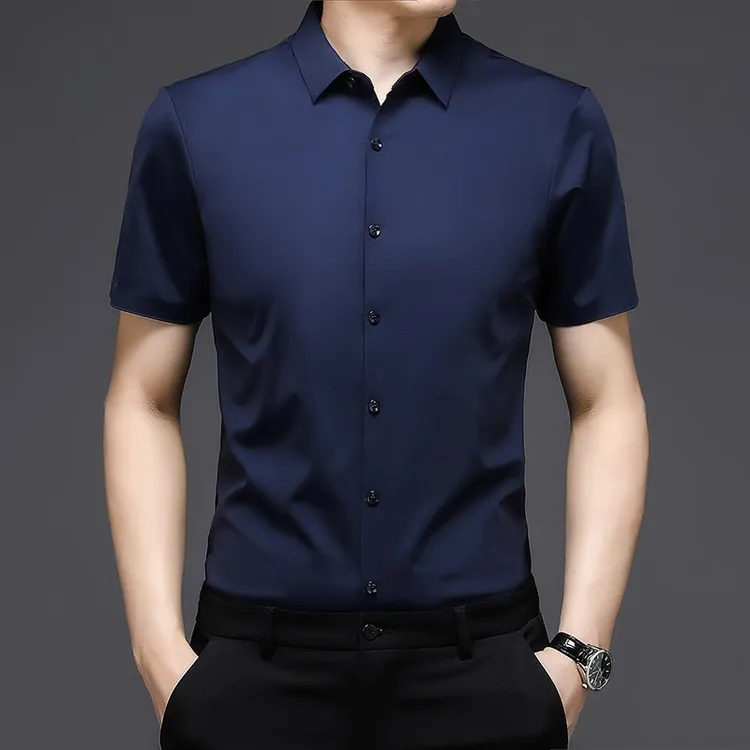 2025夏季新款冰丝短袖衬衫薄款无痕垂感商务休闲免烫半袖男士衬衣