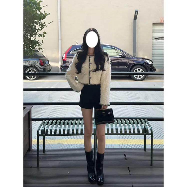 法式小香风穿搭一整套气质名媛短款毛衣外套女秋冬新款修身短裤子