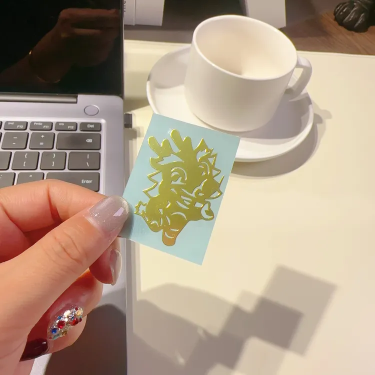 十二生肖可爱金色龙金属贴手机贴创意通用个性ins卡通粘贴式简约