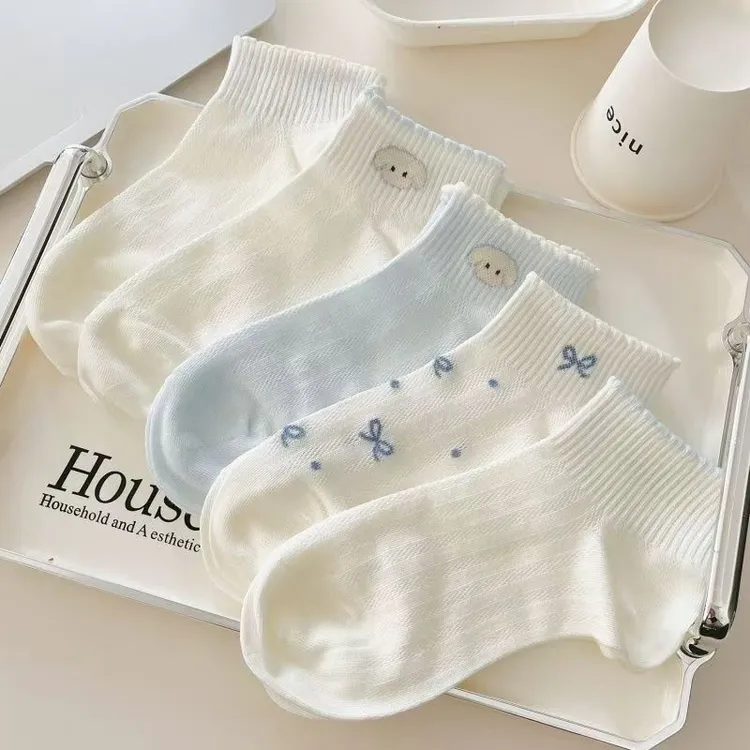 织棉季蓝色小狗短袜女夏季薄款透气学生甜美风少女袜百搭吸汗卡通