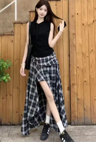 夏季韩系设计感无袖上衣搭配格子半裙套装-3623