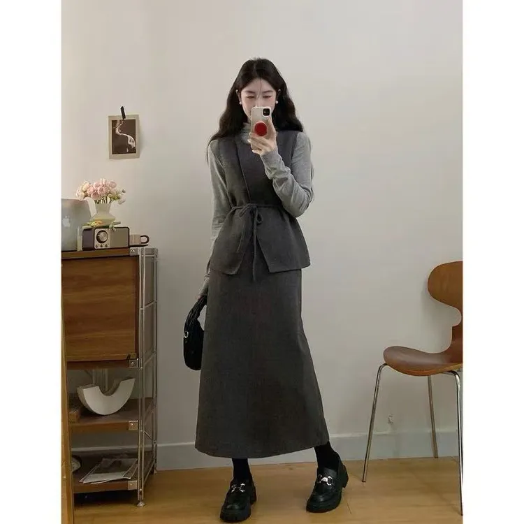 大码2025秋冬新品休闲打底衫复古小香风时尚马甲半身裙洋气三件套