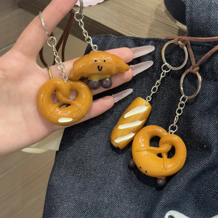 仿真碱水面包挂件包包ins食玩立体贝果法棍可颂挂饰钥匙扣