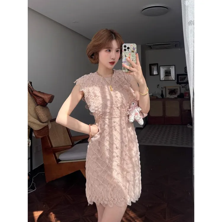 春季法式无袖蕾丝网纱收腰菱格气质连衣裙