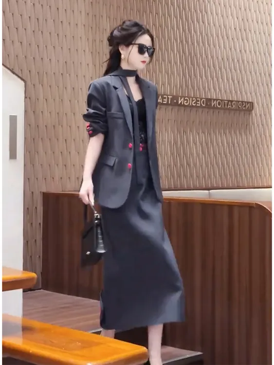 长袖西服外套装女神范职业修身网红半身裙显瘦气质