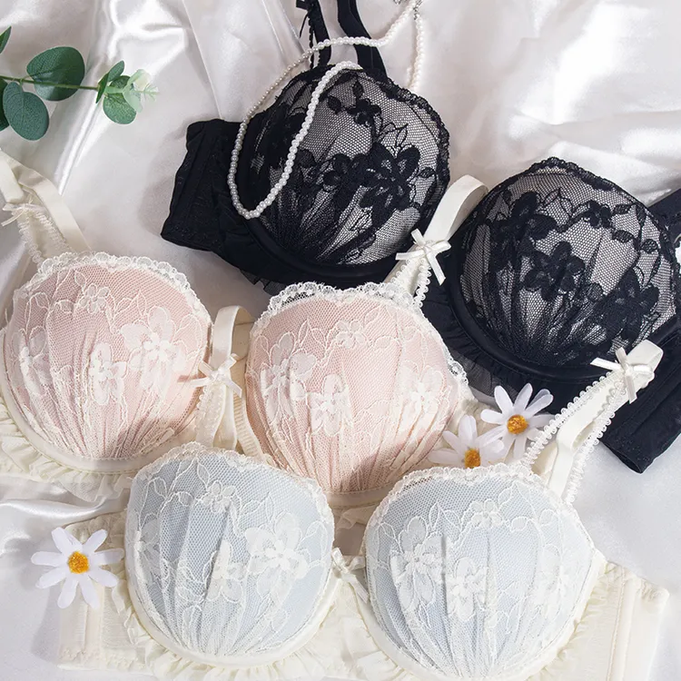 OUBAISHI/欧百诗聚拢大胸春季小胸聚拢文胸蕾丝抹胸甜美幂式穿搭