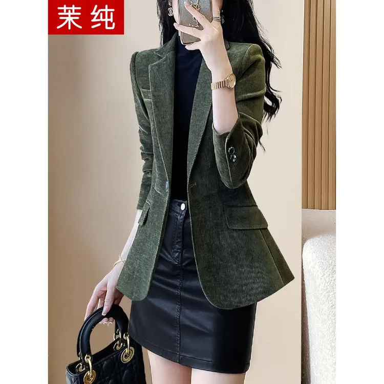 西装外套女秋冬绿色今年流行小西服高级感超好看灯芯绒ol女装上衣