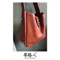 寻路人【宝贝准备中】个性单肩真皮黑色文艺简约风百搭单肩罗兰包