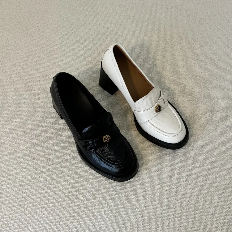 六也「香气作家」7.5cm静音粗跟圆头通勤百搭山茶花乐福鞋 L1123