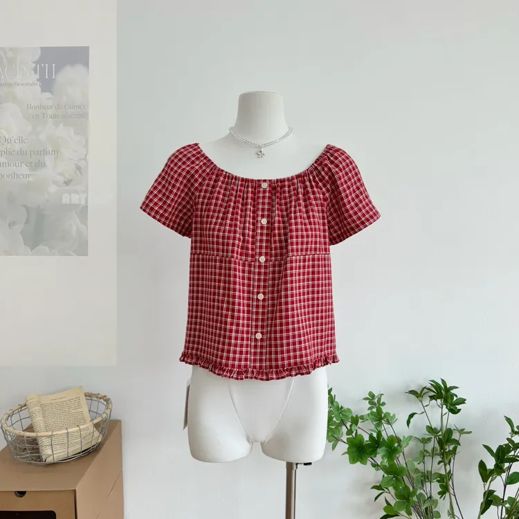 奶兔星球-自制 薄款发泡肌理感格纹下摆花边小衫女夏方领短袖上衣