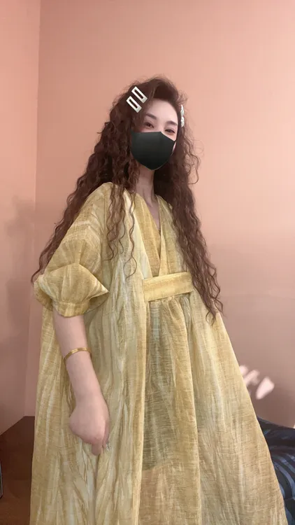 museguhui/木色古汇668577#休闲时尚气质重工V领连衣裙