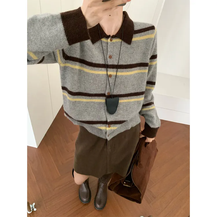 大码女装胖MM韩版拼条纹翻领长袖针织开衫秋冬季显瘦洋气百搭上衣
