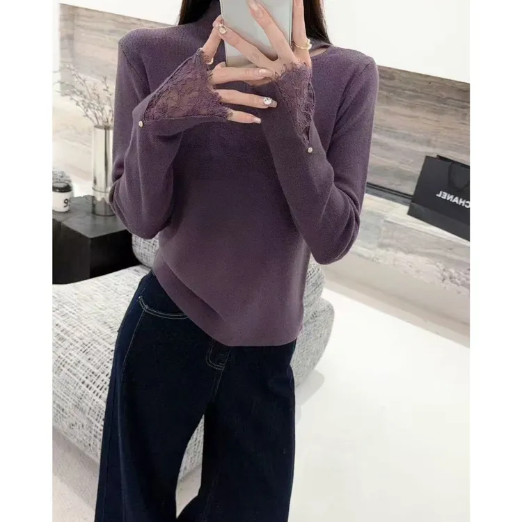 2025冬高级感穿搭设计感露锁骨镂空半高领羊毛混纺针织衫打底衫女