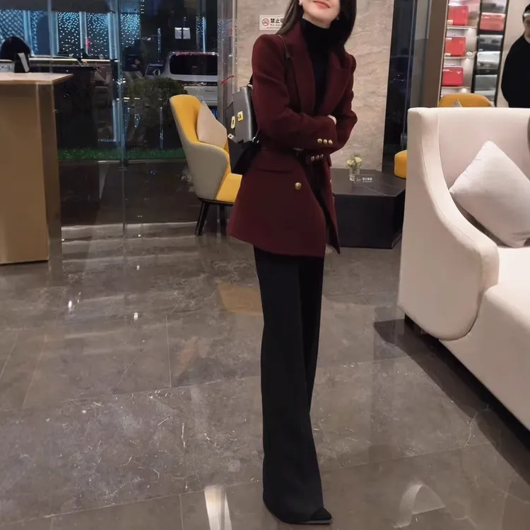2025秋冬新款高级感翻领纯色西服外套气质时尚修身高腰长裤显瘦女