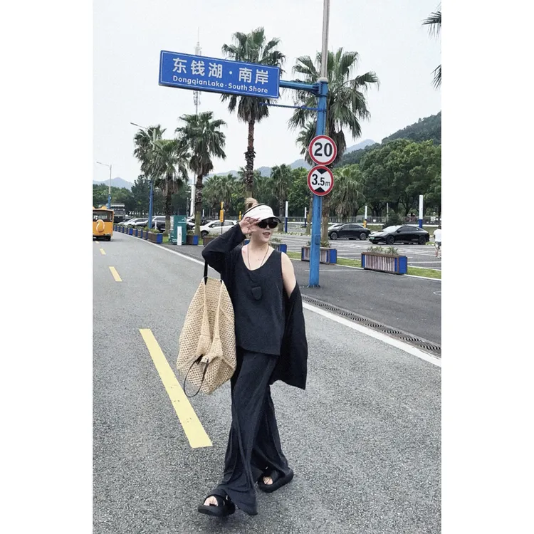 【瘦瘦】悠闲尼斯-大码夏季百搭显瘦气质吊带开衫长裤三件套F0020