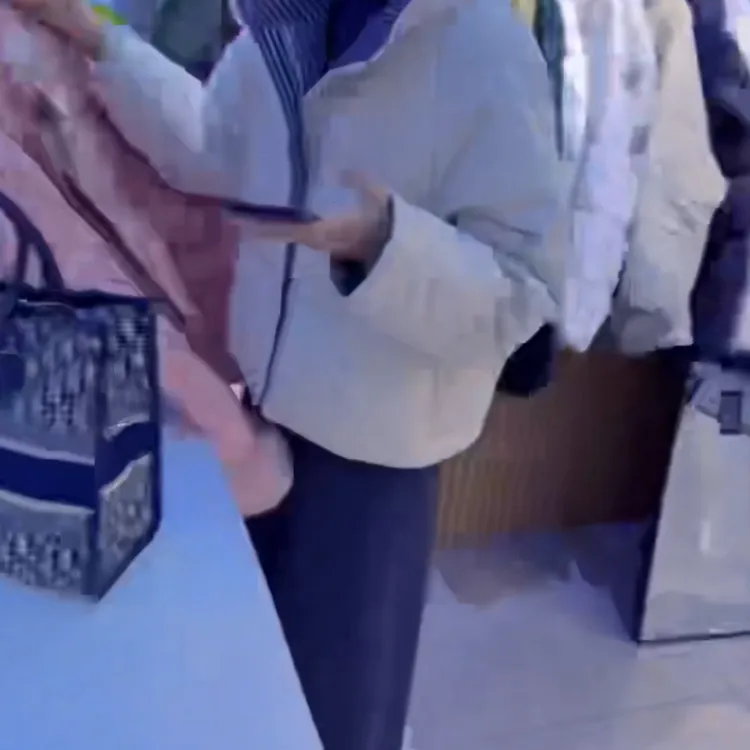 2025冬季时尚潮流百搭精品女装QD51