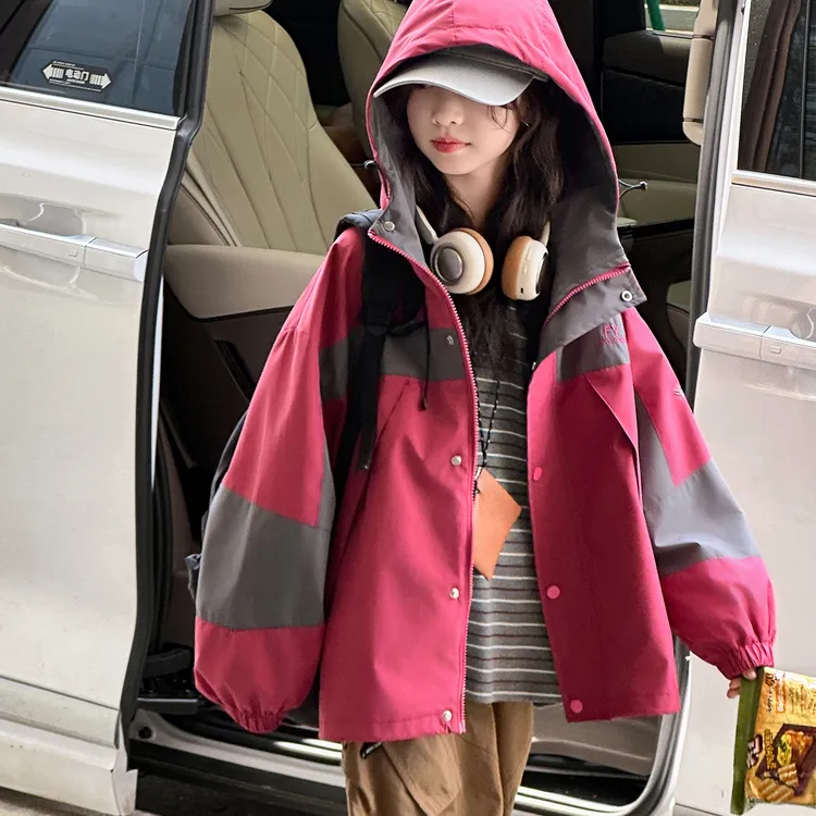 女童秋装洋气连帽外套2025新款儿童韩版冲锋衣中大童春秋防风夹克
