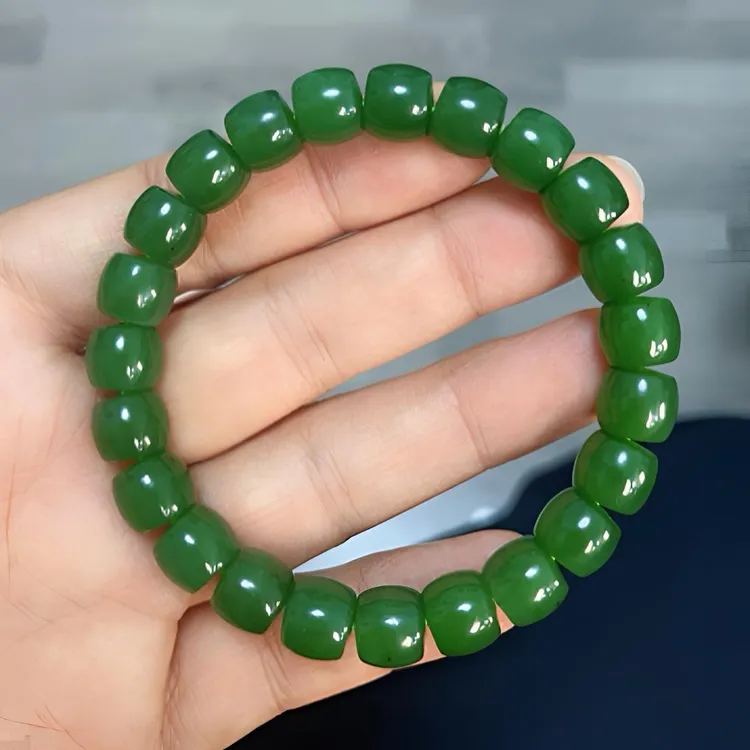 和田玉俄罗斯料碧玉老料菠菜绿阳绿直切手链翠绿色手串6*7mm
