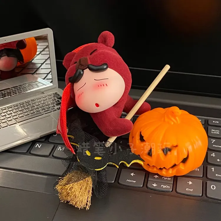 蜡笔小新万圣节恶魔熊小新创意摆件高级礼物车载家居装饰家居摆件