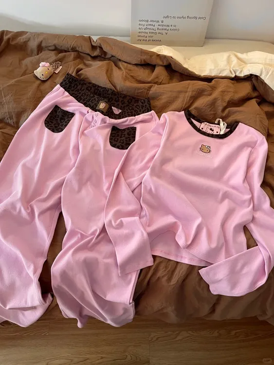 甜酷辣妹粉色设计感kitty睡衣女款秋季新款舒适显瘦家居服套装
